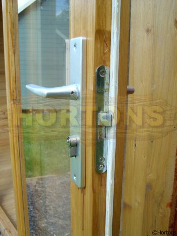 Fully glazed standard cabin single glazed double doors