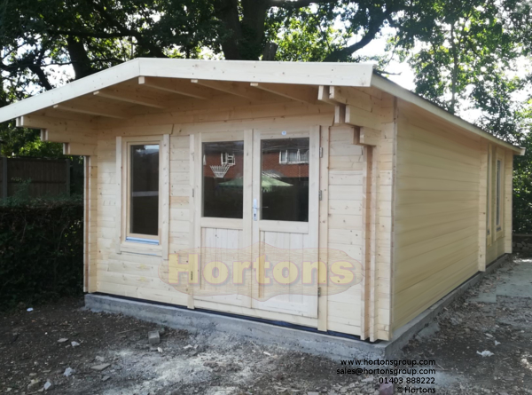 4m x 8m, 2 room Maldon log cabin - 45mm logs - Click Image to Close