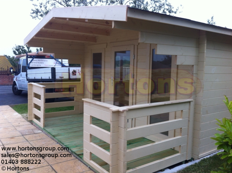 Bournemouth 70mm 4.0 x 3.0m Log Cabin - Click Image to Close