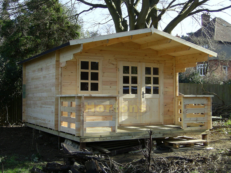 4m x 4m, 35mm Camberley Log Cabin