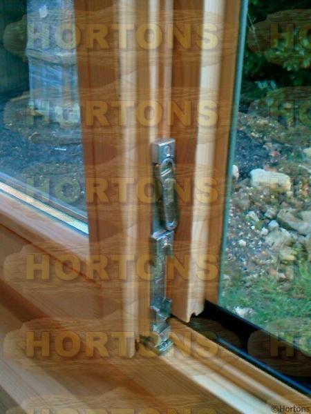 1365 x 980mm Dwelling (ISO) quality double glazed double windows - Click Image to Close